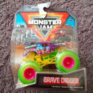 New Monster Jam Grave Digger Monster Truck